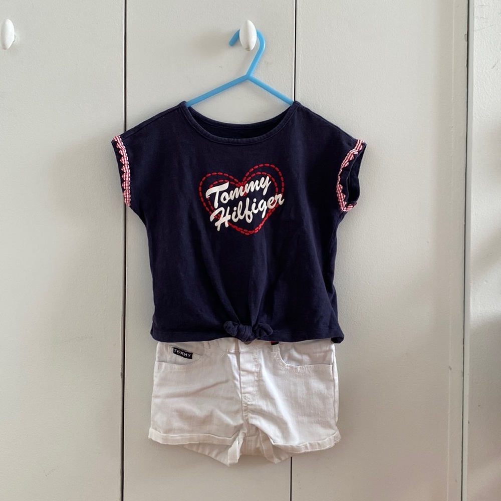 Tommy Hilfiger summer tea + shorts set 5T